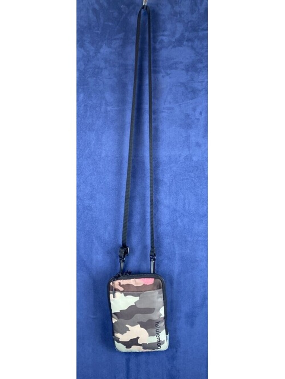 LULULEMON EASY ACCESS 1.5L CROSSBODY BAG IN HERITAGE 365 MULTI CAMO PINK/BLUE